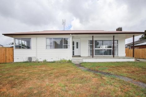 Photo of property in 14 Oakfield Crescent, Pukete, Hamilton, 3200