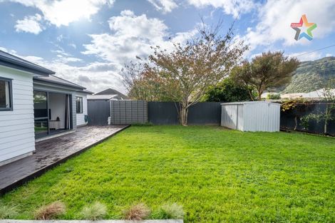 Photo of property in 1128a High Street, Taita, Lower Hutt, 5011