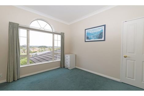Photo of property in 7 Semillon Avenue, Henderson, Auckland, 0612