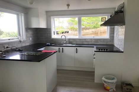 Photo of property in 6 Knightsbridge Drive, Forrest Hill, Auckland, 0620