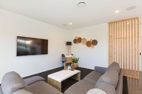 Photo of property in 19 Smith Street, Lepperton, New Plymouth, 4373