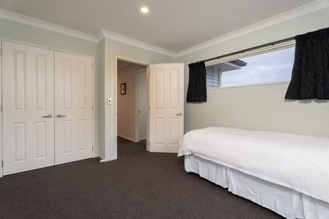 Photo of property in 49 Erlestoke Crescent, Churton Park, Wellington, 6037