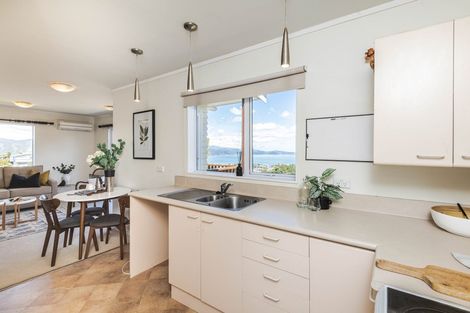 Photo of property in 29 Oakleigh Street, Maungaraki, Lower Hutt, 5010