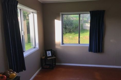 Photo of property in 27 Taurus Crescent, Beach Haven, Auckland, 0626