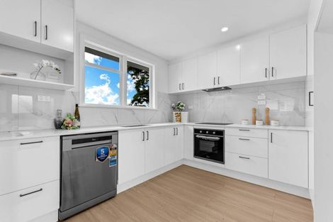 Photo of property in 31 Arimu Road, Papakura, 2110