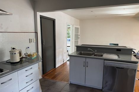 Photo of property in 8 Vesty Avenue, Hillcrest, Hamilton, 3216