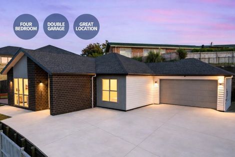 Photo of property in 9 James Elliot Way, Pokeno, 2402