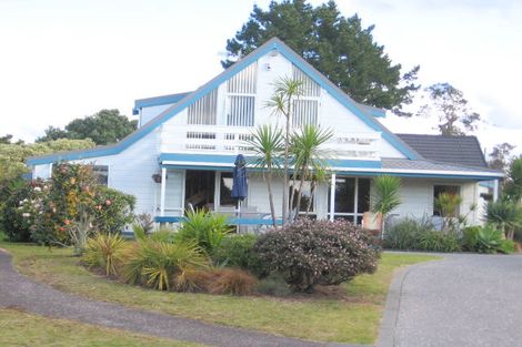 Photo of property in 16 Bell Road, Pauanui, Hikuai, 3579