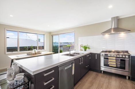 Photo of property in 37 Discovery Drive, Gulf Harbour, Whangaparaoa, 0930