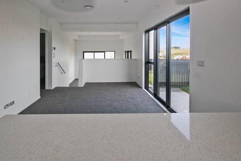 Photo of property in 1 Moki Place, Long Bay, Auckland, 0630