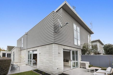 Photo of property in 32f Champion Street, Edgeware, Christchurch, 8013