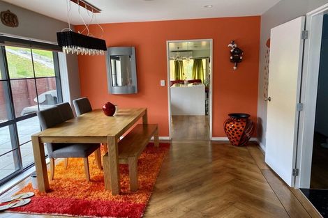 Photo of property in 15 Fairchild Avenue, Goodwood Heights, Auckland, 2105