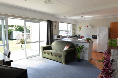 Photo of property in 16 Sandringham Street, Oamaru North, Oamaru, 9400