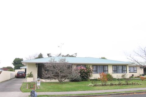 Photo of property in 33 Alamein Crescent, Onekawa, Napier, 4110