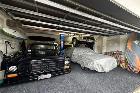 Photo of property in 1/46 Masterton Road, Rothesay Bay, Auckland, 0630