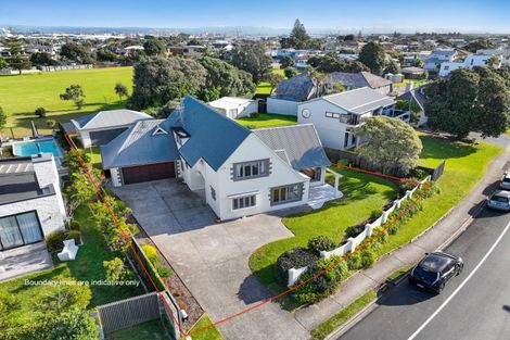 Photo of property in 24 Oceanbeach Road, Mount Maunganui, 3116