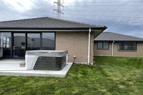 Photo of property in 32 Varsity Heights, Fitzherbert, Palmerston North, 4410