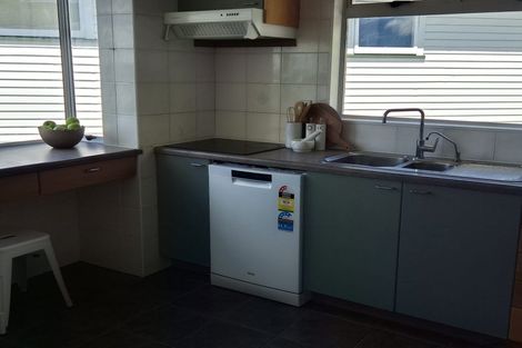 Photo of property in 10 Alton Avenue, Hillcrest, Auckland, 0627