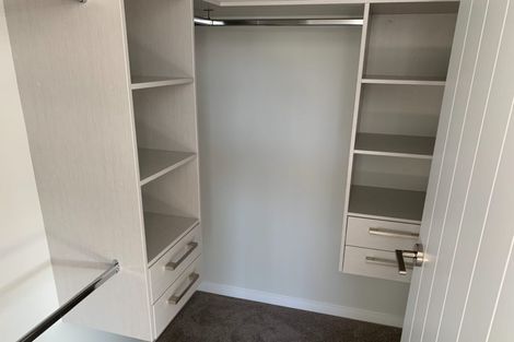 Photo of property in 5 May Potter Close, Oteha, Auckland, 0632