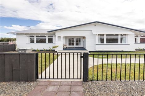 Photo of property in 42 King Street, Marton, 4710