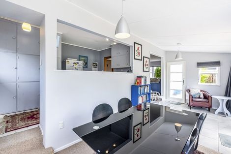 Photo of property in 71b Ngaio Road, Waikanae, 5036