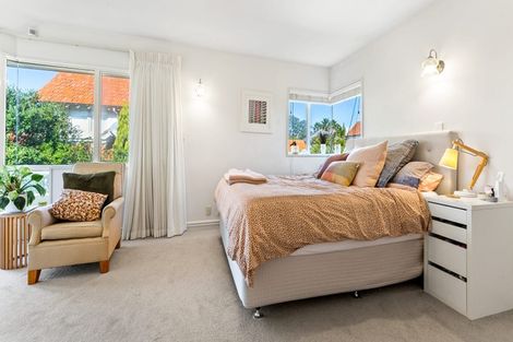 Photo of property in 1b Clifton Road, Hauraki, Auckland, 0622