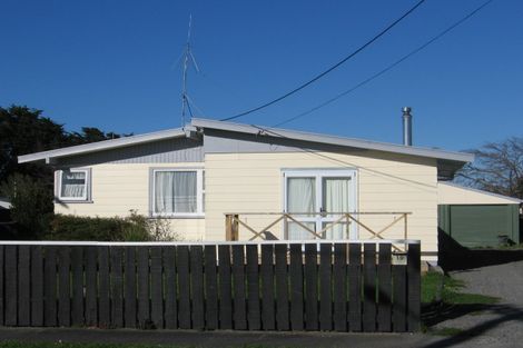 Photo of property in 20 Hardie Grove, Featherston, 5710