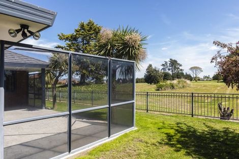 Photo of property in 18 Cordyline Place, Waimairi Beach, Christchurch, 8083