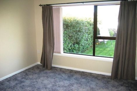 Photo of property in 12 Mappleton Avenue, Burnside, Christchurch, 8053