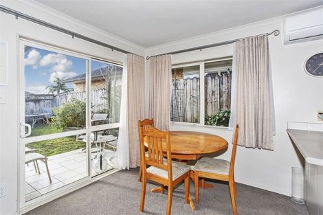 Photo of property in 21 Milson Drive, Papakura, 2110