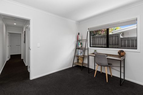 Photo of property in 75a Rototuna Road, Rototuna, Hamilton, 3210