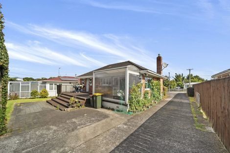 Photo of property in 29 Hallberry Road, Mangere East, Auckland, 2024