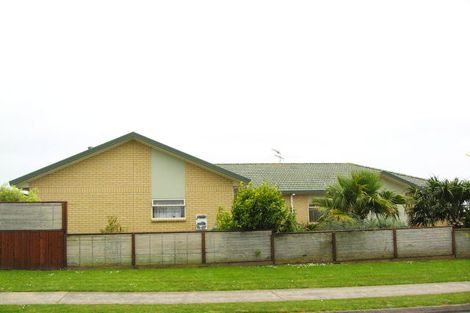 Photo of property in 48 Alec Craig Way, Gulf Harbour, Whangaparaoa, 0930