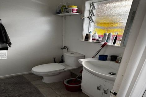 Photo of property in 15 Bevyn Street, Castor Bay, Auckland, 0620