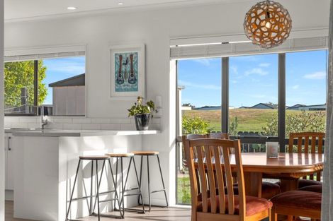 Photo of property in 21 Nicole Place, Papamoa Beach, Papamoa, 3118