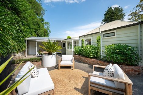 Photo of property in 55 Milton Road, Bluff Hill, Napier, 4110