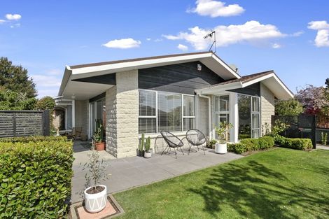 Photo of property in 1/16 Oakfield Street, Burnside, Christchurch, 8053