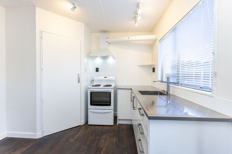 Photo of property in 4/49 Waltham Road, Sydenham, Christchurch, 8023