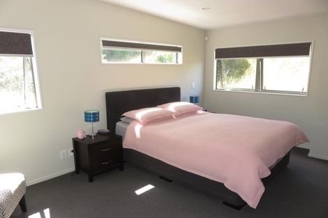 Photo of property in 30b Erlestoke Crescent, Churton Park, Wellington, 6037