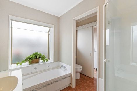 Photo of property in 19b Dallinger Street, St Andrews, Hamilton, 3200