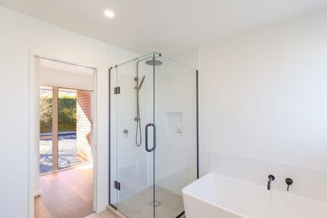 Photo of property in 6 Ronald George Place, Parklands, Christchurch, 8083