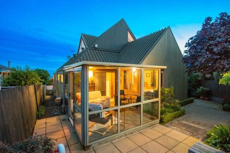 Photo of property in 730 Highgate, Maori Hill, Dunedin, 9010