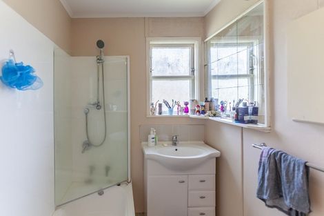 Photo of property in 1 Sidey Place, Marewa, Napier, 4110