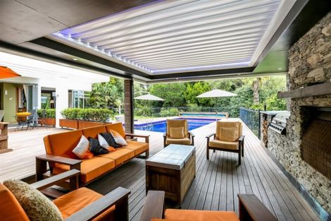 Photo of property in 537 South Road, Omata, New Plymouth, 4374