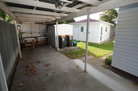 Photo of property in 19 Rhodes Drive, Kelvin Grove, Palmerston North, 4414