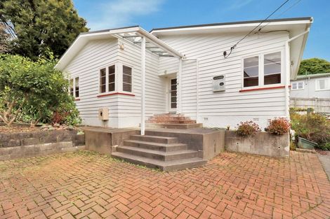 Photo of property in 307 Karori Road, Karori, Wellington, 6012