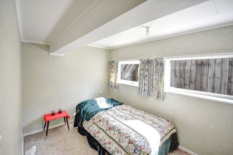 Photo of property in 30 Josephine Street, Caversham, Dunedin, 9012