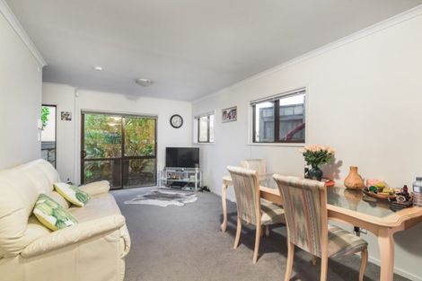 Photo of property in 1/94 Glengarry Road, Glen Eden, Auckland, 0602