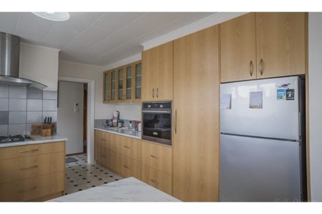 Photo of property in 28 Saint George Street, Watlington, Timaru, 7910