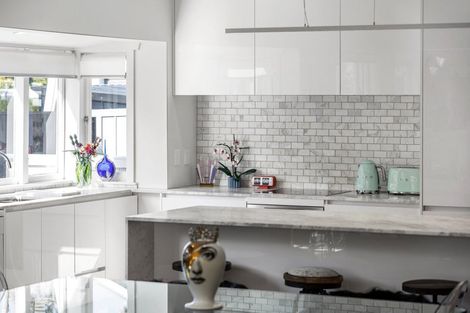 Photo of property in 35 William Denny Avenue, Westmere, Auckland, 1022